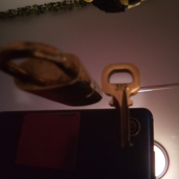 LV 🔐👉🏼 (#319 LOCK & KEY) LOUIS VUITTON - Picture 4 of 7